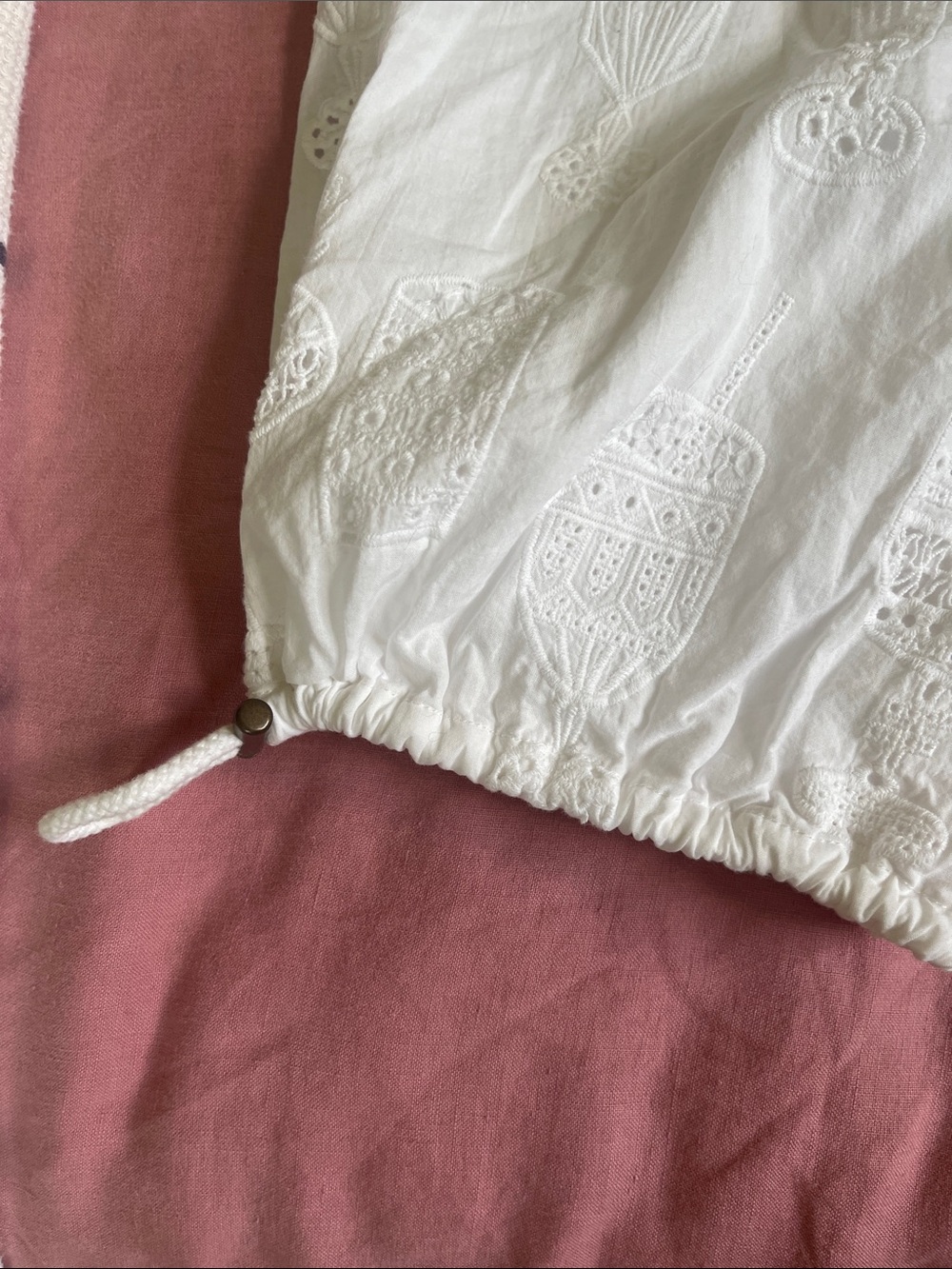 Trina Turk White Eyelet Cargo Pants - Picture 5 of 8